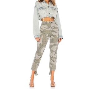 Grlfrnd cargo camo denim in maxwell size 28